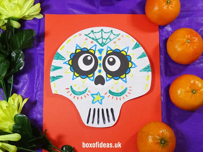 scrumdilly-do!: Make Paper Plate Calaveras Masks!